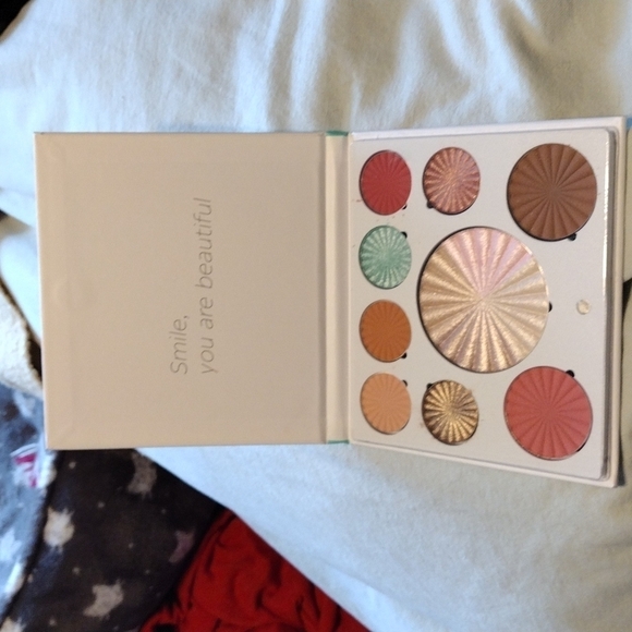 Ofra good to go mini mix face palette - Picture 3 of 4